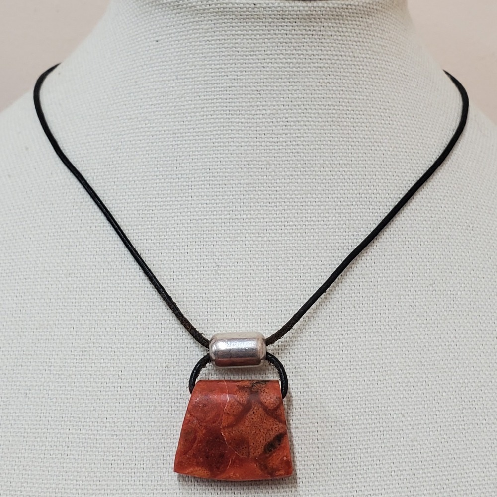Silpada 925 Sterling Silver Cardinal Rule Sponge Coral Pendant Necklace